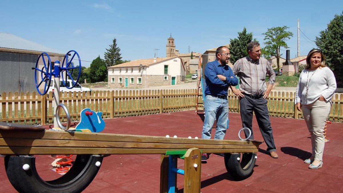 El presidente de la Diputación visitando el parque-D.S.