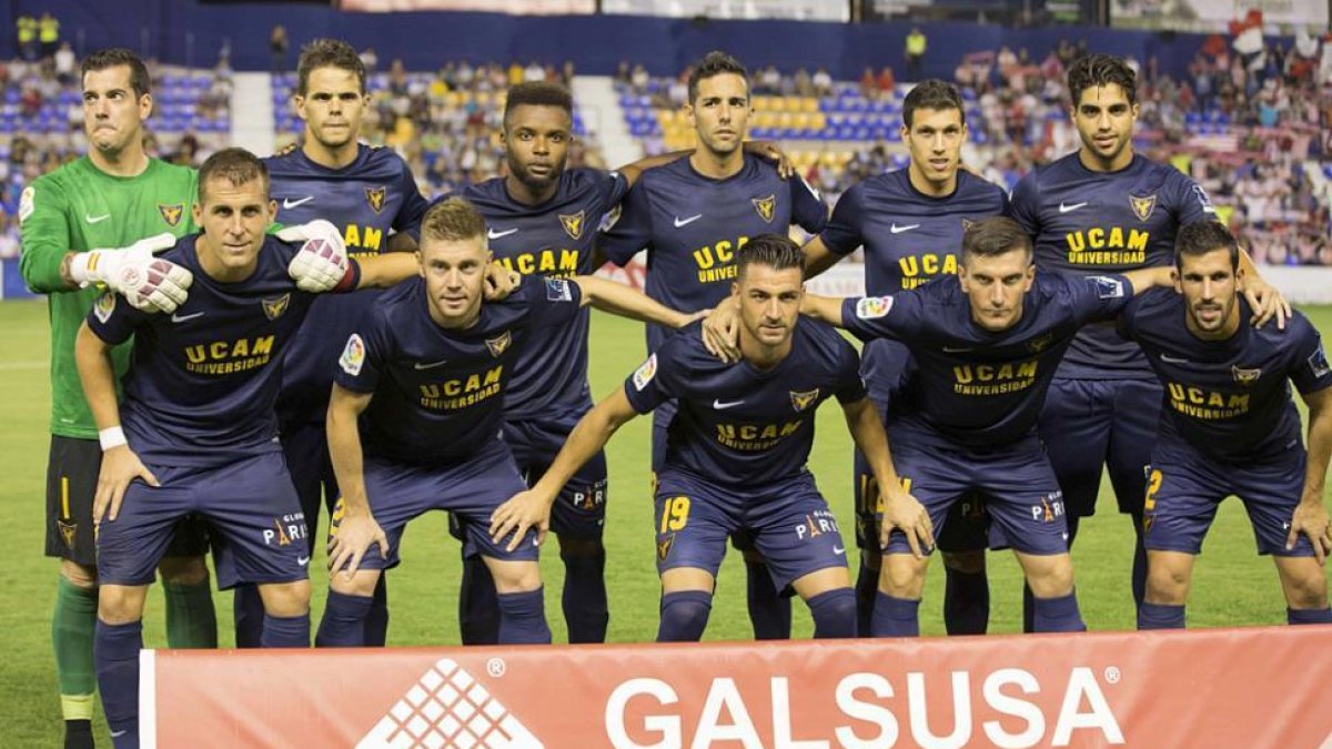Uno de los once del UCAM Murcia de esta temporada en el que están los ex numantinos Biel Ribas, Vicente y Natalio.-Diario de Soria