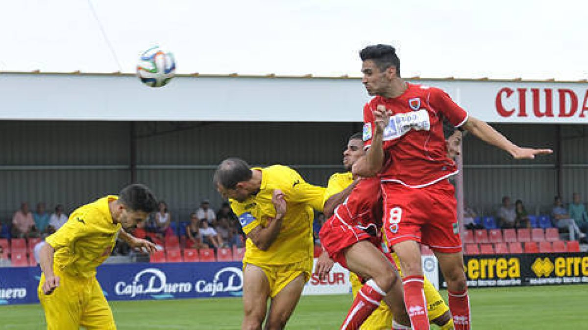 El Numancia B empató en su estreno liguero. / DIEGO MAYOR-