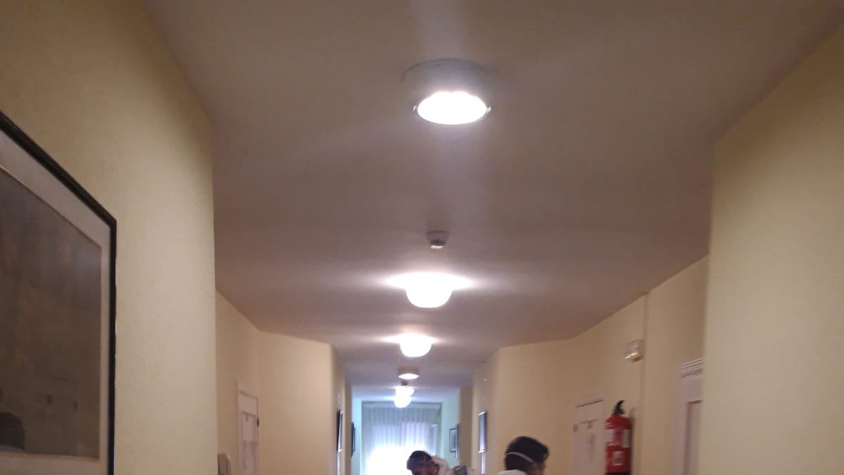 La UME limpiando la residencia de Tardelcuende.-HDS