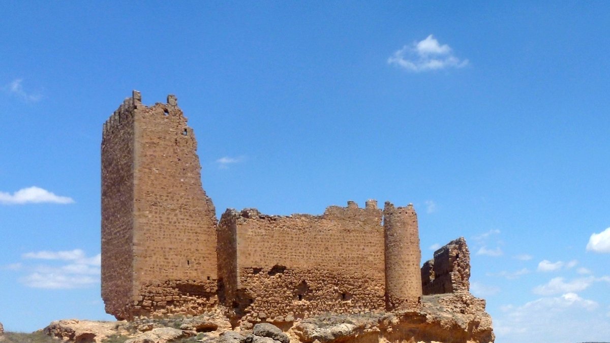 Panorámica del castillo de La Raya. MARIO TEJEDOR