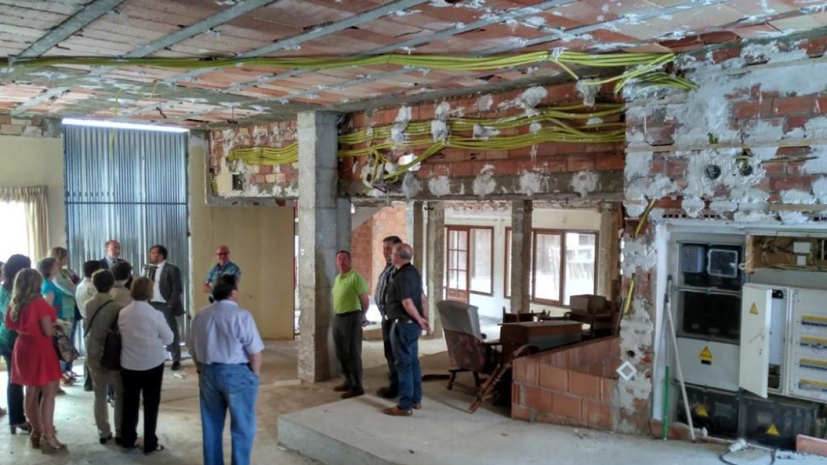 Interior del inmueble que acogió al centro de mayores.-CEDIDA