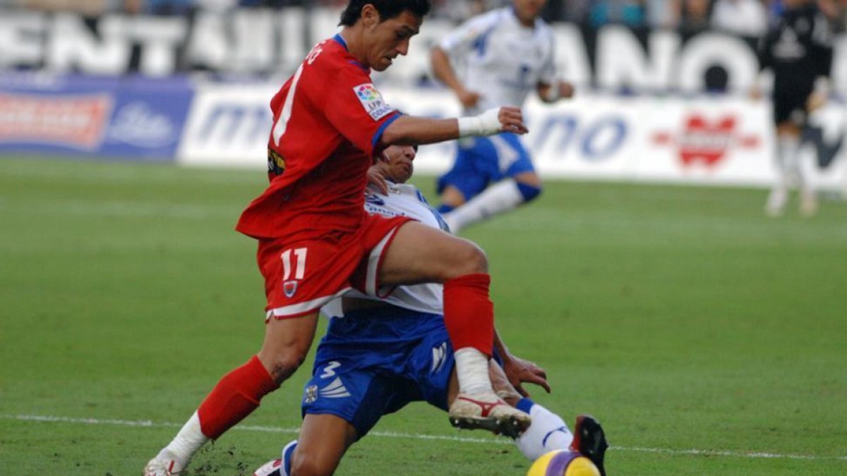 Javi del Pino en el partido de 2007 en Tenerife que finalizó con triunfo del Numancia por 0-2.-Área 11