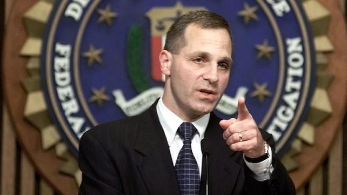 Louis Freeh.-FREEH