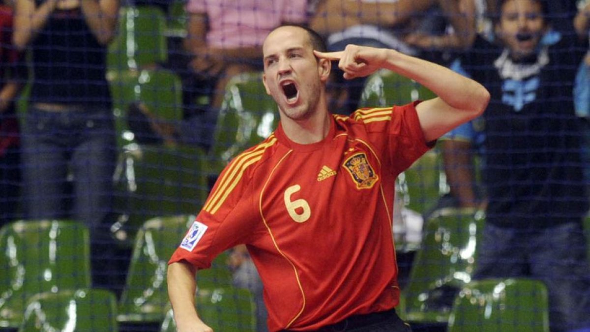 Álvaro Aparicio dejaba en 2014 las pistas de fútbol sala para enfocar su vida en la gestión deportiva.-H.D.S.