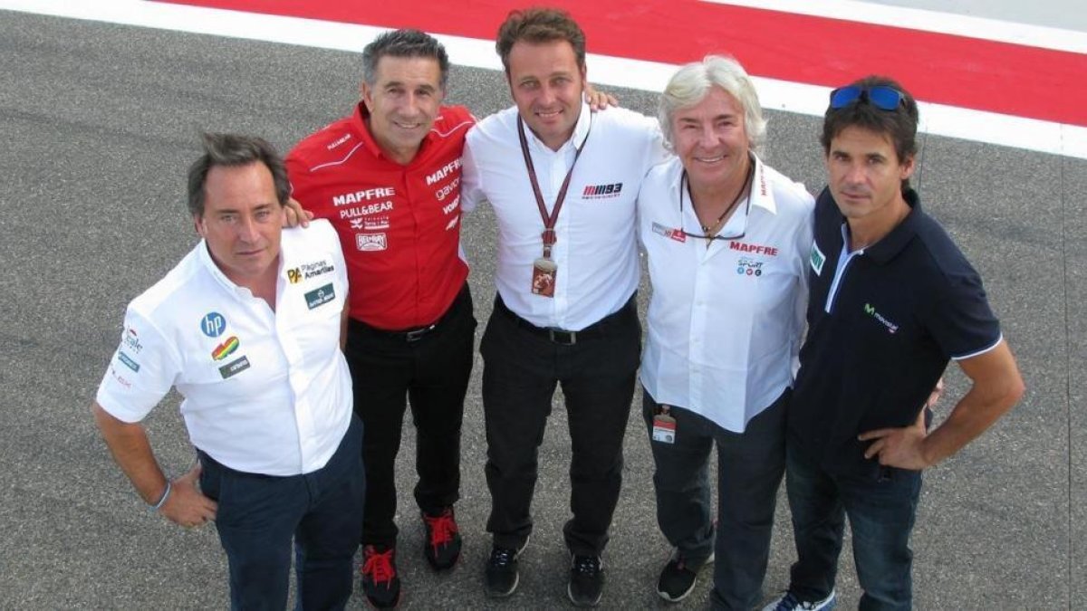 Sito Pons, Jorge Martínez Aspar, Emilio Alzamora, Ángel Nieto y Alex Crivillé, en un encuentro de excampeones del mundo en el 2014.-EMILIO PEREZ DE ROZAS