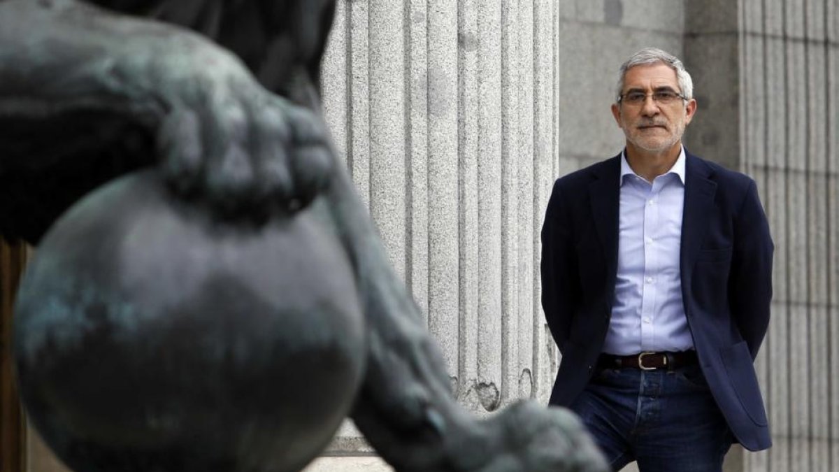 El coordinador general de IULV-CA (Izquierda Unida Los Verdes-Convocatoria por Andalucía), Antonio Maíllo, ha censurado este jueves con dureza la