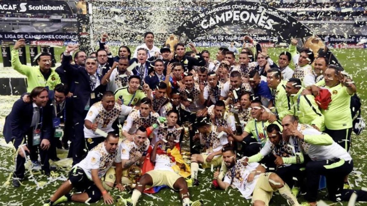 El derbi de Tercera de la pasada temporada entre Numancia B y Almazán. HDS