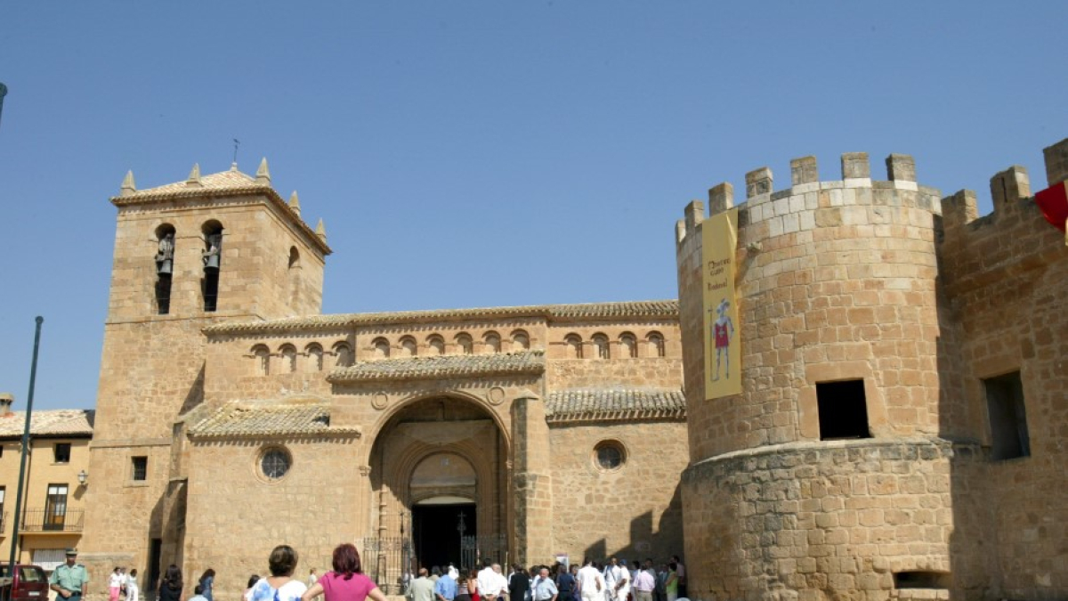 La singular plaza de Monteagudo de las Vicarías. HDS