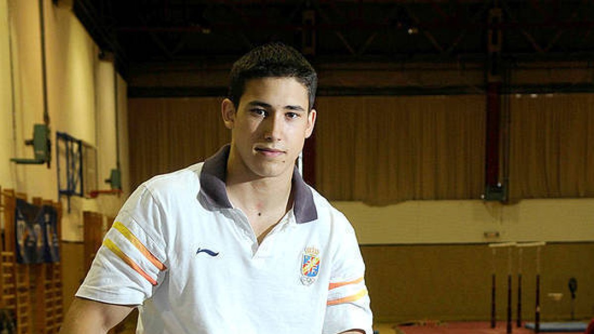 El gimnasta soriano inicia hoy su participación en el Mundial. / FERNANDO SANTIAGO-