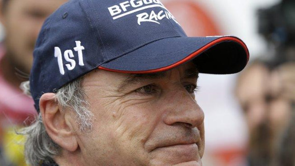 El madrileño Carlos Sainz, de nuevo, estrella de un rally africano-RICARDO MAZALAN (AP)
