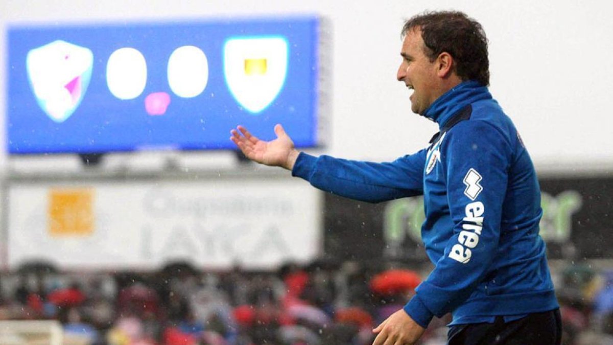 Jagoba Arrasate en el encuentro ante el Huesca en el campo de El Alcoraz.-Área 11
