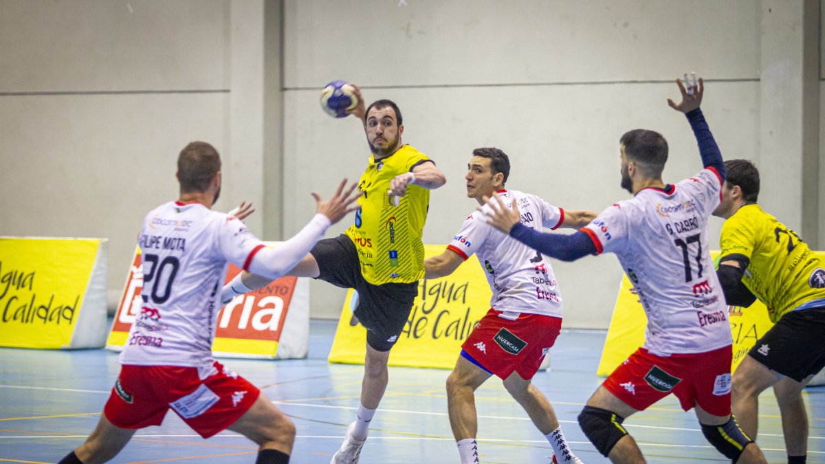 Balonmano Soria afronta un partido ante un rival directo. HDS