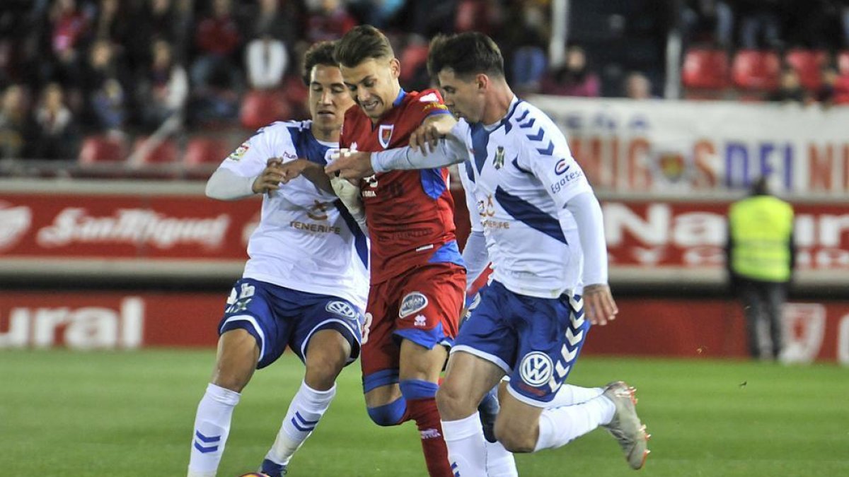 Fran Villalba, en la imagen el partido ante el Tenerife, fue el autor del gol del Numancia ante el Rayo Majadahonda.-Mario Tejedor