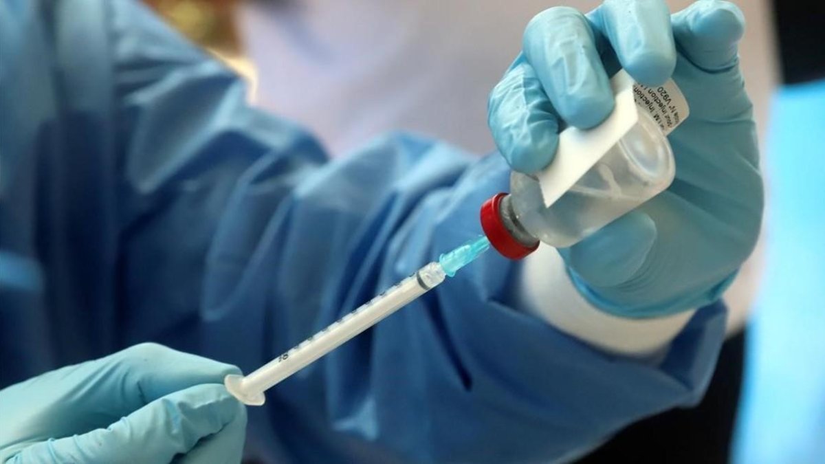 Vacuna contra el ébola-KENNY KATOMBE