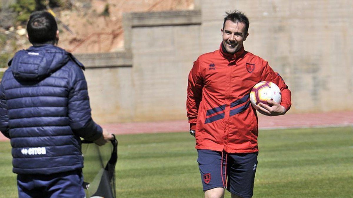 López Garai quiere volver a sonreír con una victoria hoy ante el Alcorcón.-Valentín Guisande