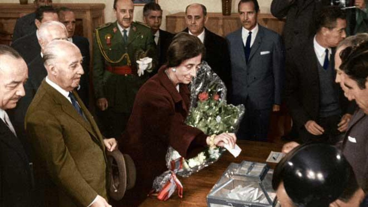 Tráiler de la serie documental España después de la guerra: el franquismo en color, de DMax.-DMAX