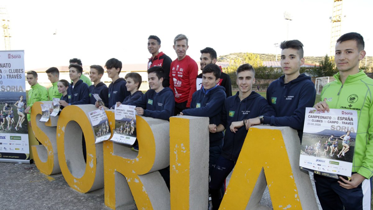 Los equipos sorianos que competirán el domingo en el Nacional de cross por clubes que se celebrará en el monte de Valonsadero. LUIS ÁNGEL TEJEDOR