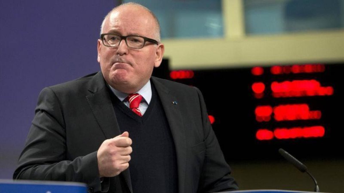 El vicepresidente de la Comisión Europea, Frans Timmermans, el pasado diciembre, en Bruselas.-EL PERIÓDICO (AP / VIRGINIA MAYO)