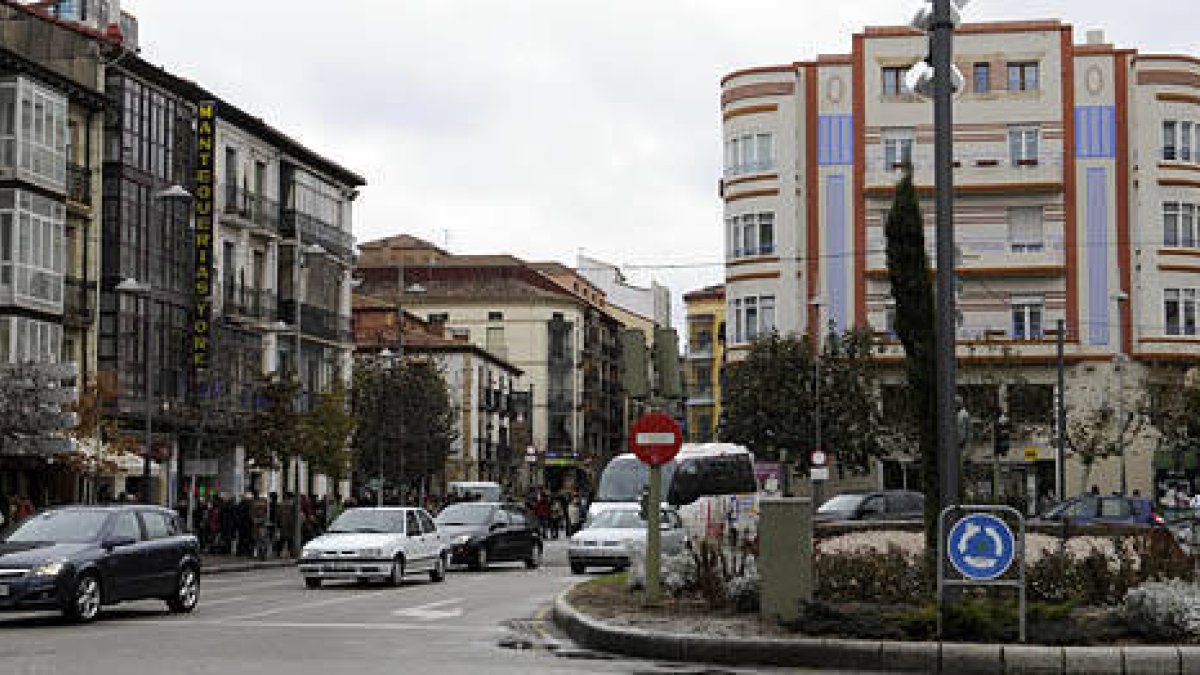 Plaza de Mariano Granados. / VALENTÍN GUISANDE-