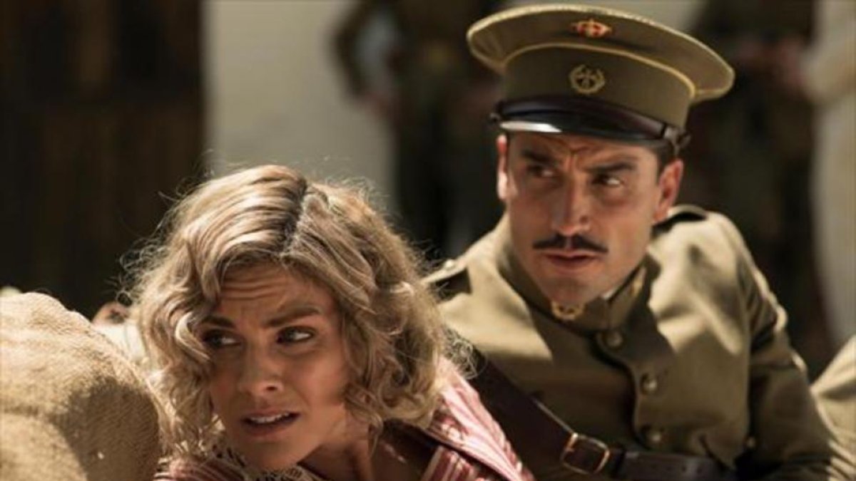 Amaia Salamanca y Álex García, en Tiempos de guerra.-ATRESMEDIA