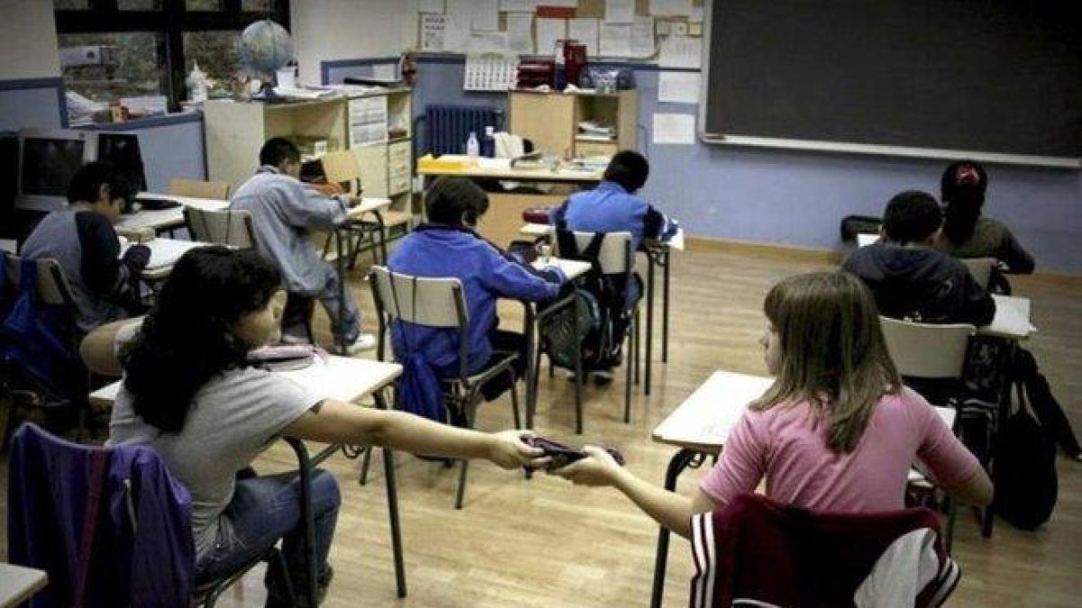 Escuela que promueve la educación incluyente para personas con discapacidad.-