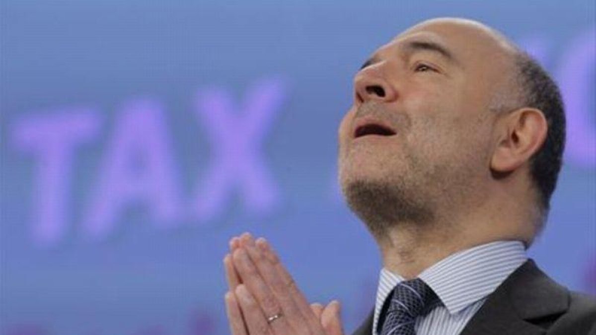 Pierre Moscovici, comisario de Asuntos Economómicos de la UE.-EFE / OLIVIER HOSLET