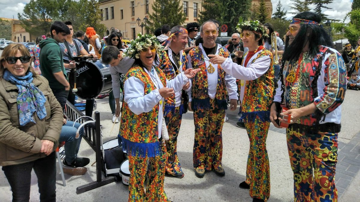Última fiesta de la asociación, sobre la primavera.-ANA HERNANDO