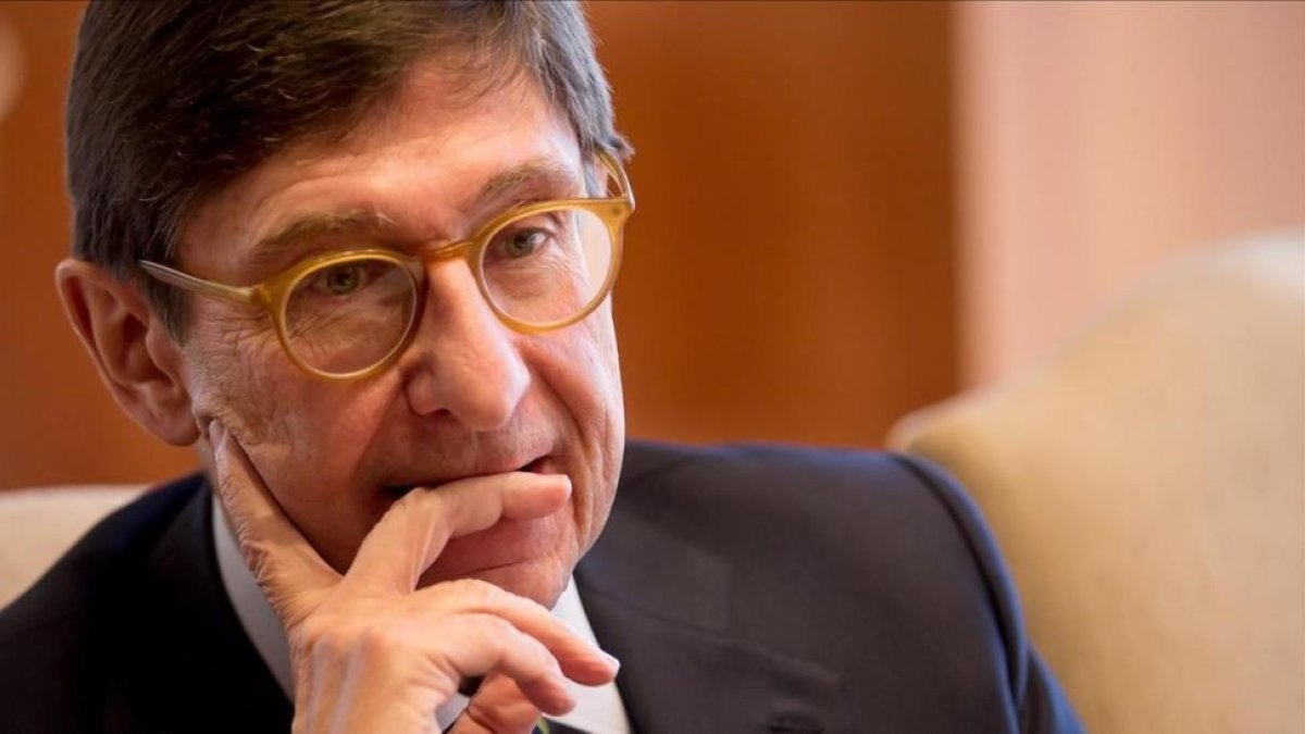 José Ignacio Goirigolzarri en su despacho en Bankia en Madrid.-/ JOSE LUIS ROCA