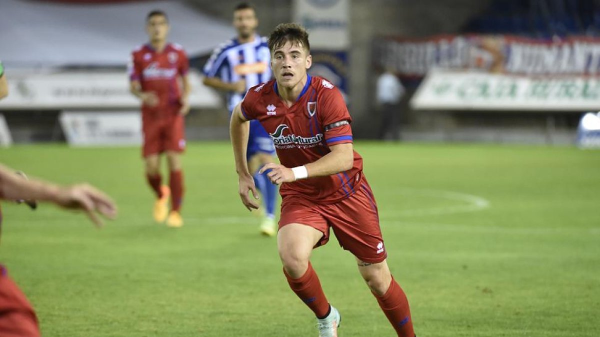 Dani Aquino marcó los dos goles rojillos en el amistosos ante el Izarra del pasado miércoles.-VALENTÍN GUISANDE