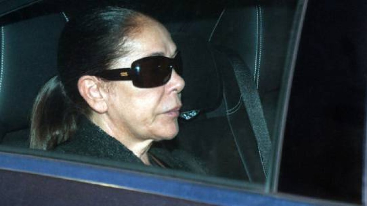 Isabel Pantoja, el 21 de noviembre, cuando ingresó en prisión.-Foto: AGENCIAS
