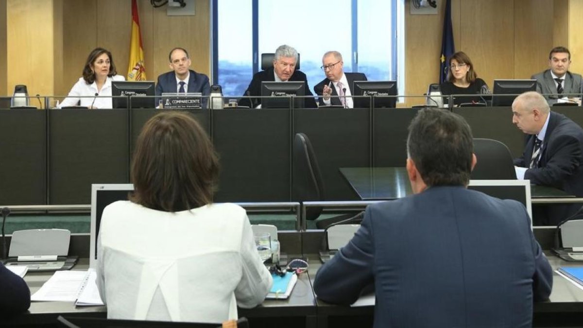 Comparecencia de algunos de los investigadores del caso Gürtel en la comisión sobre la presunta corrupción del PP en el Congreso.-DAVID CASTRO
