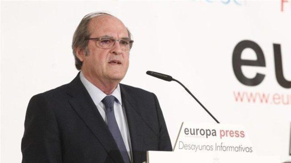 Ángel Gabilondo.-