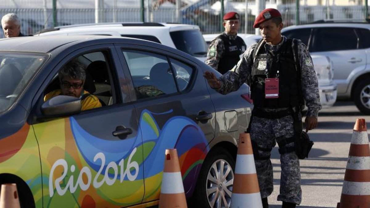 Agentes de seguridad en Río-EFE