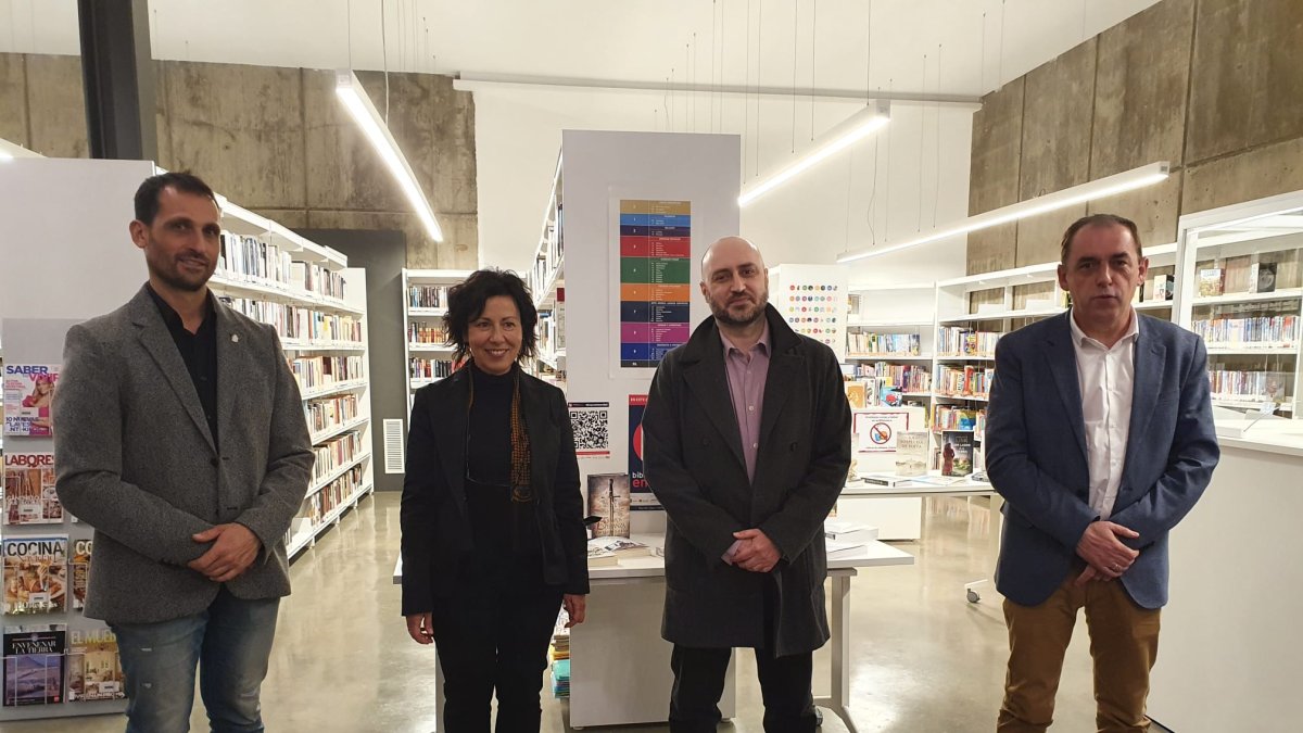 Enrique Rubio, Palmira Cañada, José Antonio Llera y Benito Serrano, ayer en Arcos. HDS