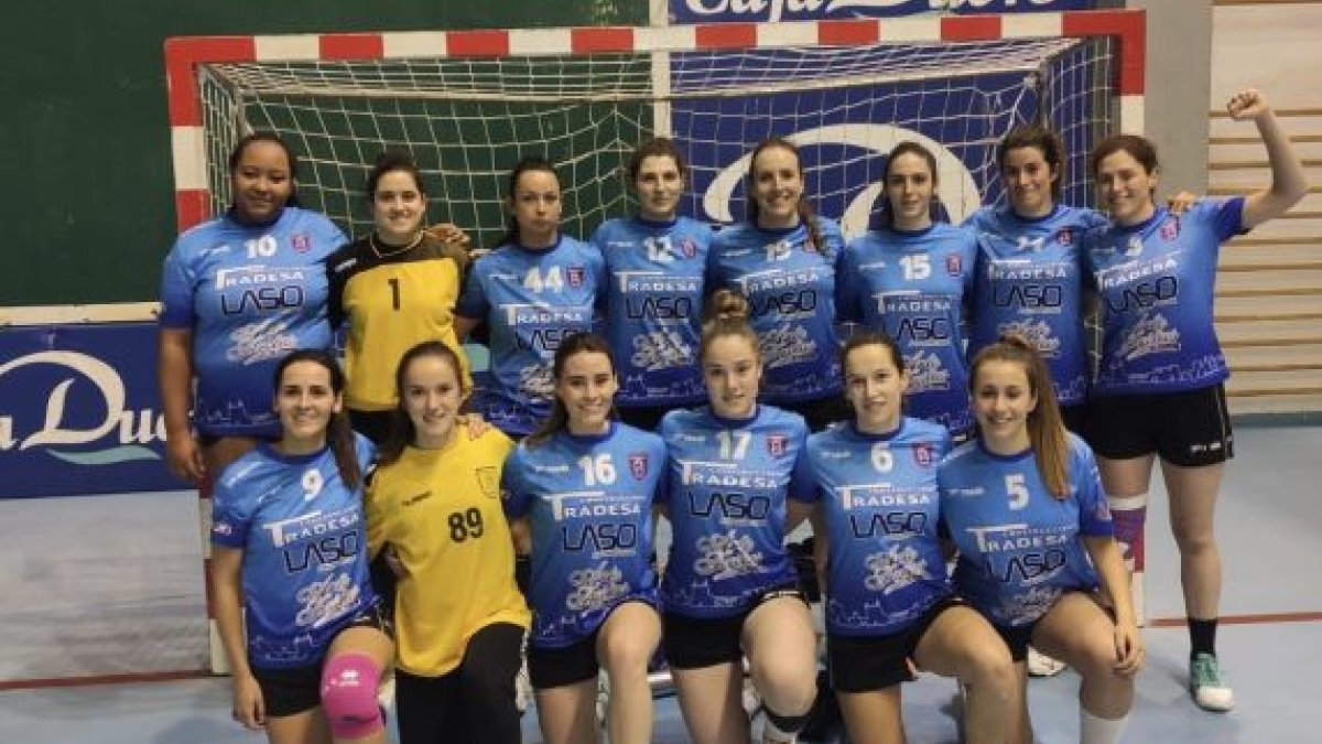 La plantilla del vigente líder de la Primera Nacional, un BM Ágreda intratable. HDS