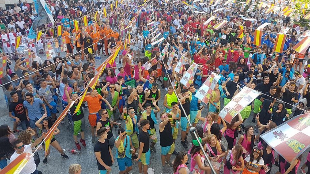 Comienzo de las fiestas en San Leonardo-