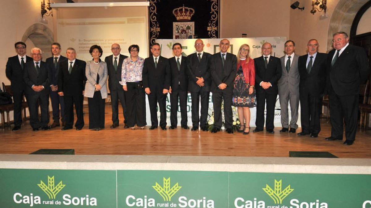 Foto de familia en la asamblea general.-VALENTÍN GUISANDE