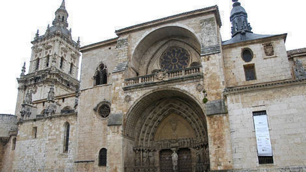 La catedral de El Burgo de Osma. / V.G.-