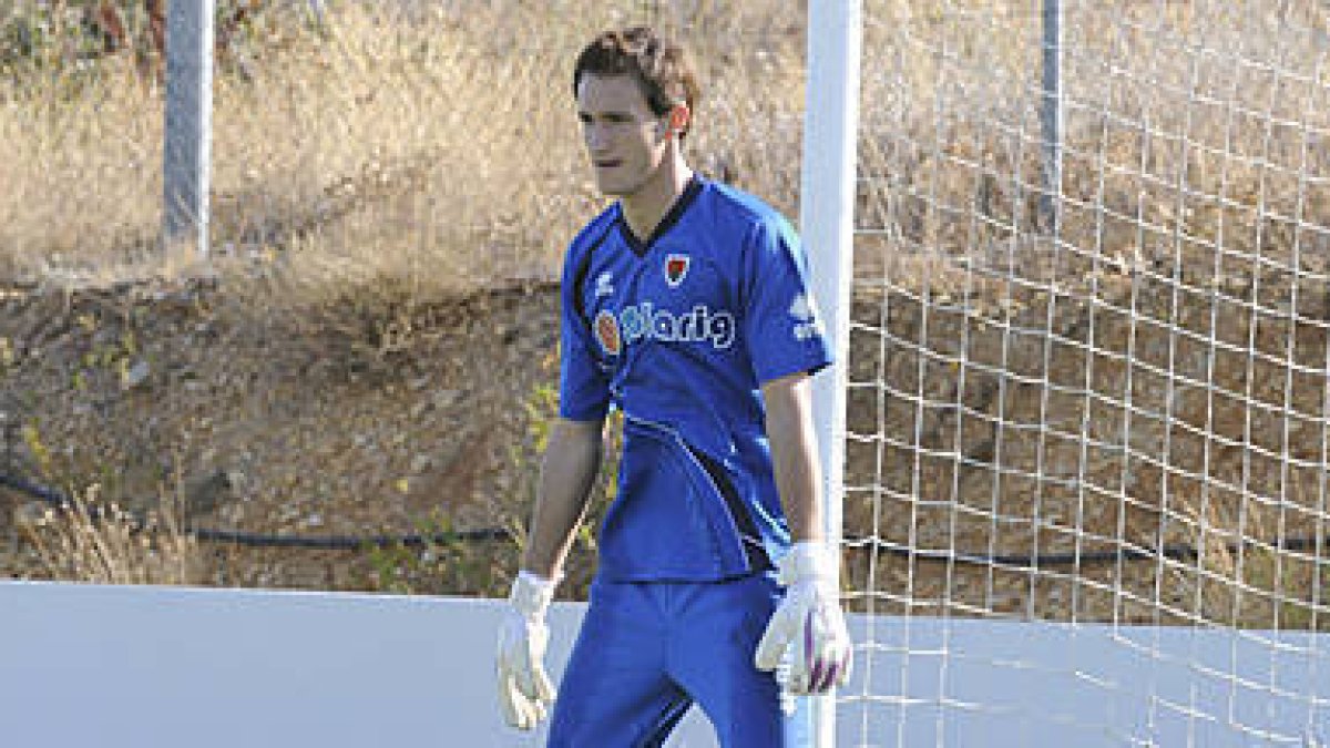 Nacho Zabal en un entrenamiento con el Numancia. / V. Guisande-