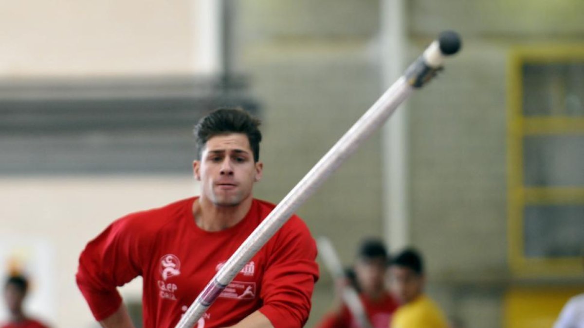 Albert Álvarez durante un entrenamiento en el Caep Soria.-DIEGO MAYOR