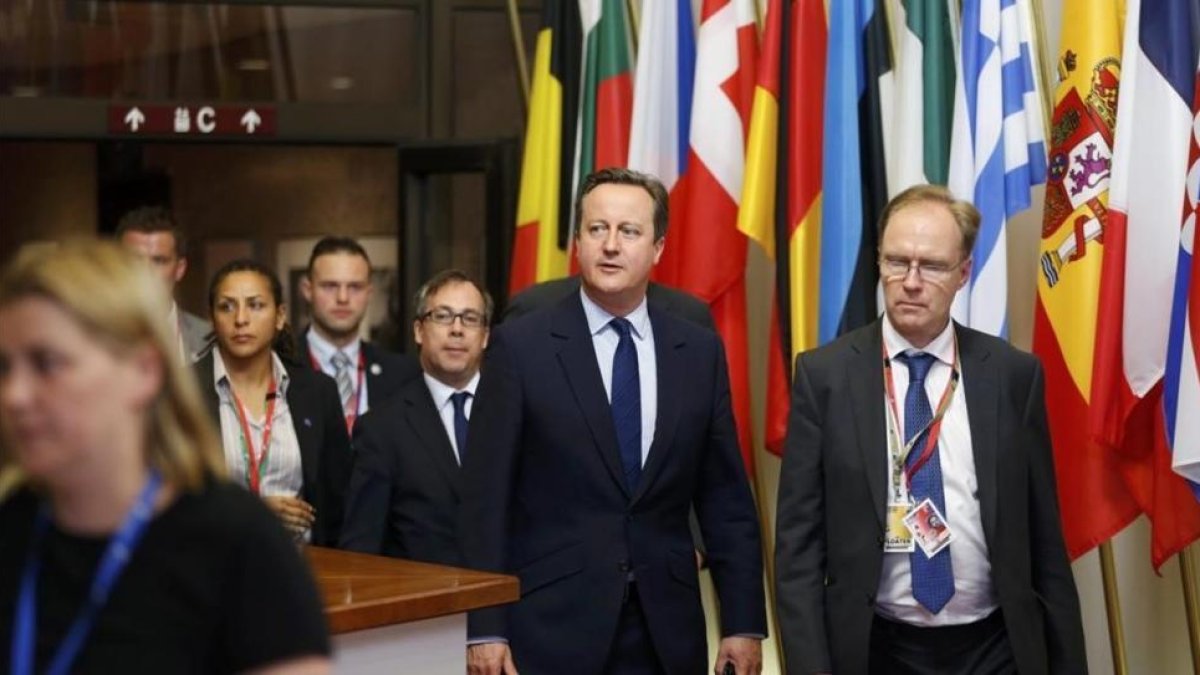 Rogers (derecha), con Cameron, en una cumbre europea en Bruselas, el pasado junio.-REUTERS / FRANCOIS LENOIR
