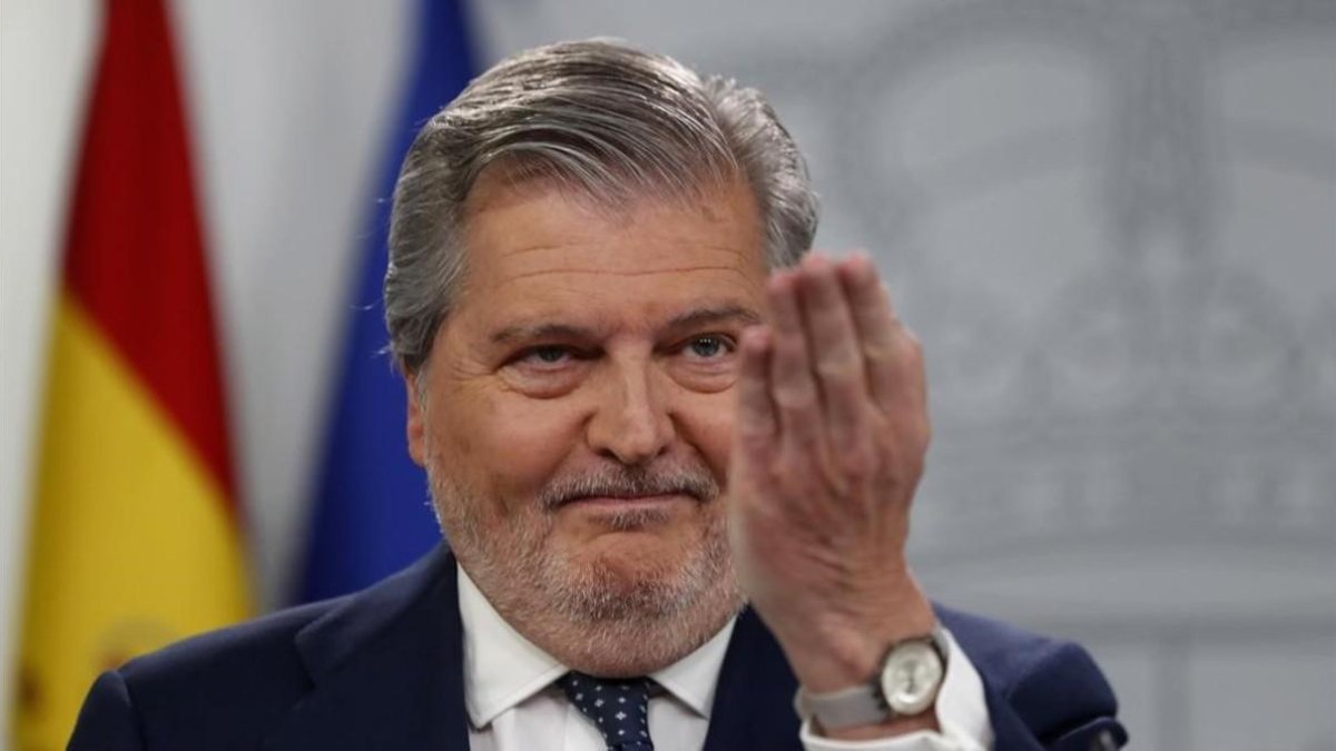 El exministro Méndez de Vigo.-