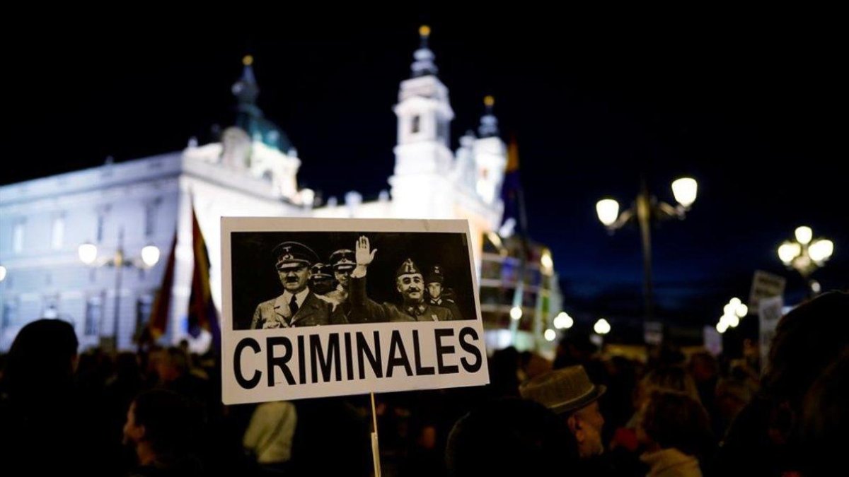 Manifstación contra el Valle de los Caídos-JUAN MEDINA