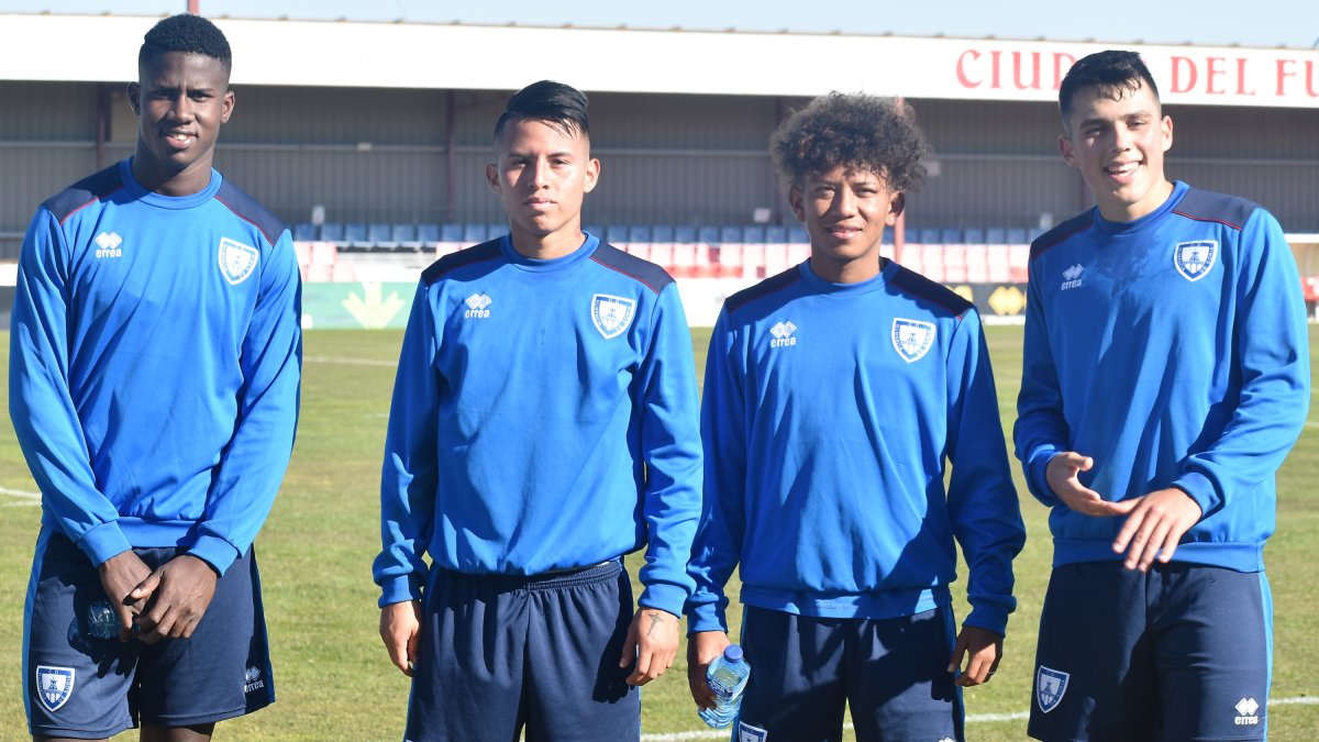 Los futbolistas ecuatorianos que están a prueba en el Numancia durante estas semanas. HDS