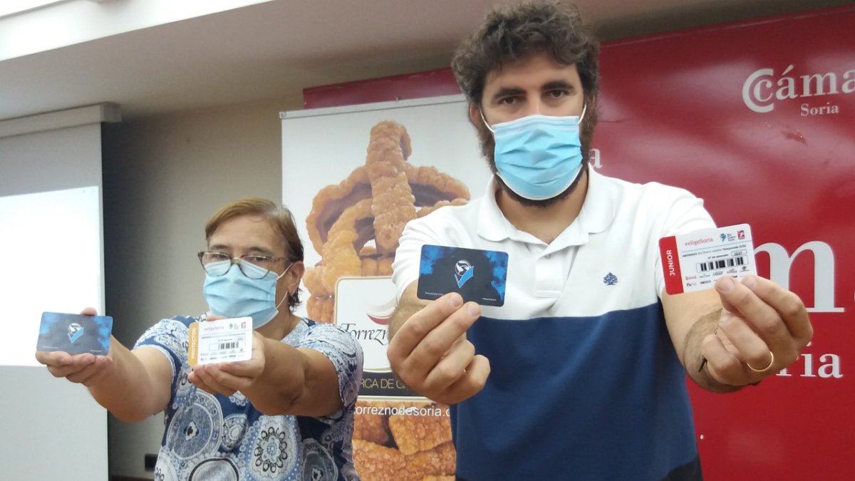 Marisa Romero y Manuel Sevillano en la presentación de la campaña de abonos del Río Duero. R.T.
