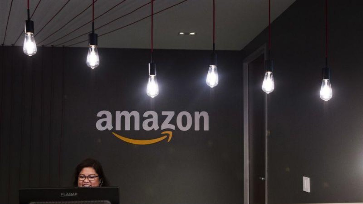 Las oficinas de Amazon, la empresa tecnológica líder en ventas por internet.-THE CANADIAN PRESS