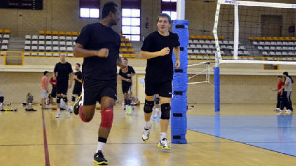 Álvaro Hernández en un entrenamiento de esta campaña. / Diego Mayor-