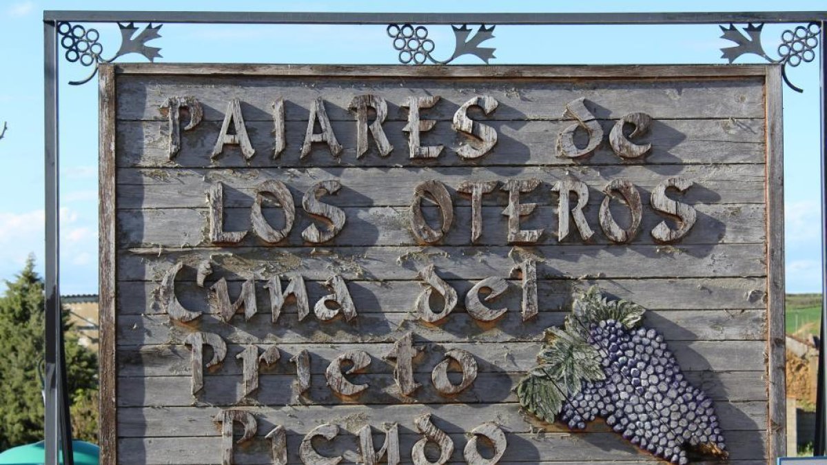 Pajares de los Oteros vivirá este fin de semana su tradicional feria del vino Prieto Picudo.-E. M.