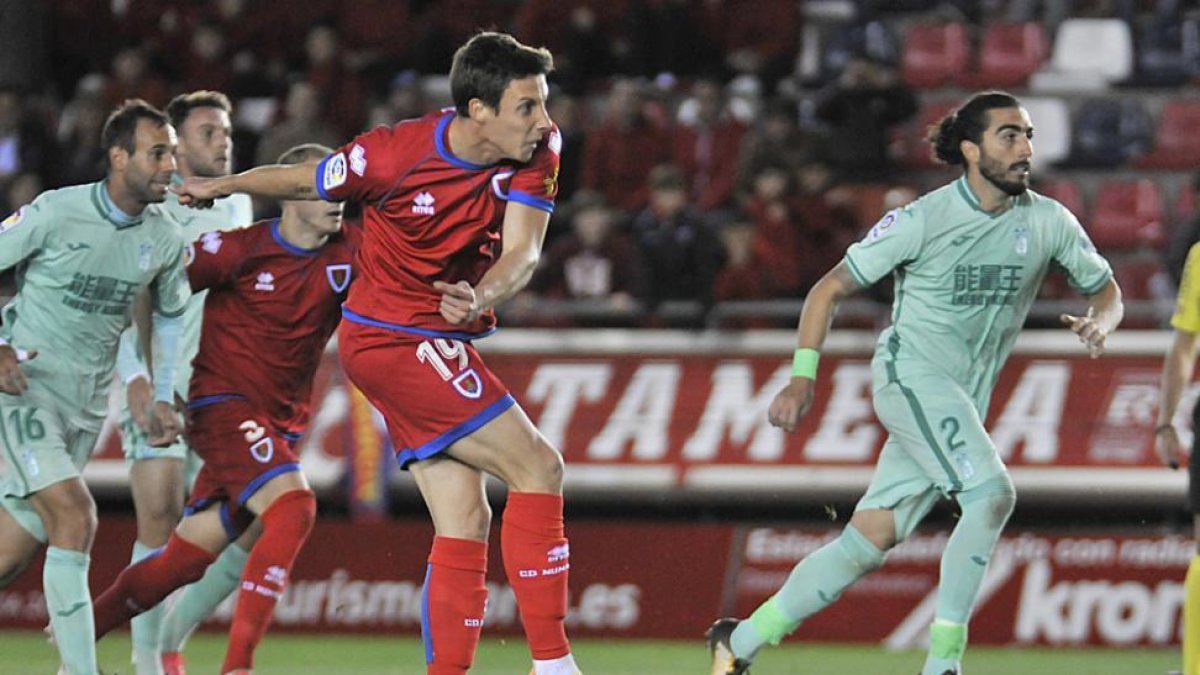 Guillermo, que ha marcado tres goles todos ellos de penalti, será titular en la punta del ataque.-Valentín Guisande